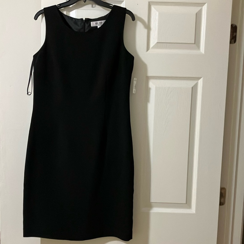 Jones Studio Black Sleeveless Sheath Dress for Cocktail